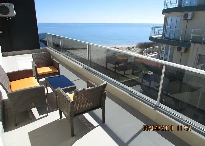 синият залив *